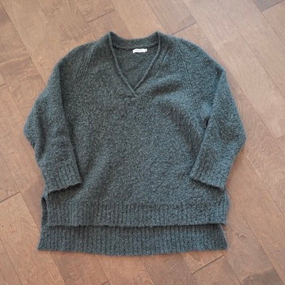 Masai Long Sleeve V Neck Pullover Sweater Gray Womens Size Medium